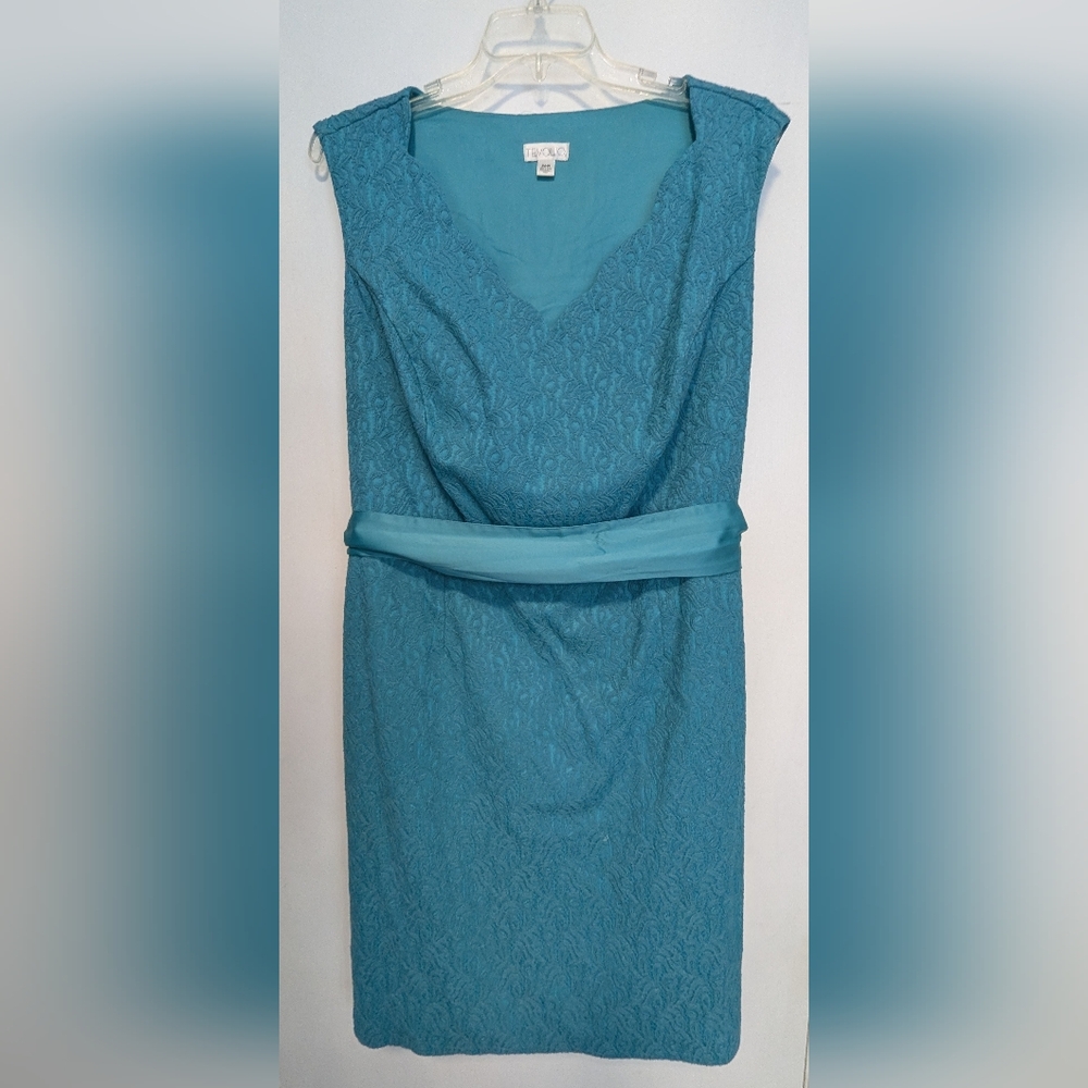 Elegant Teal Lace Dress